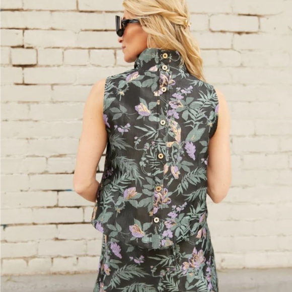 Buru Sleeveless Quilted Mod Top with contrast, Patterned Collar - Picture 6 of 8